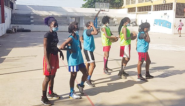 basquetebolistas_17475738855fec713d97cce