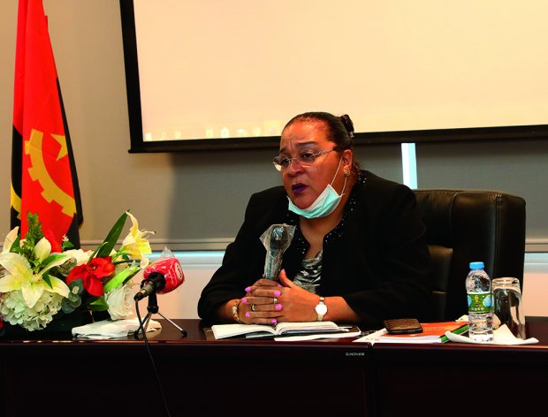 ministra_do_trabalho_3112041286023b56f32b40