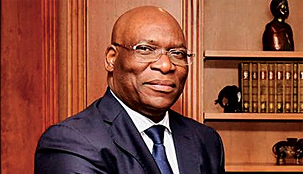 4_d_simeon_oyono_esono_angue_145229295660f202886b507