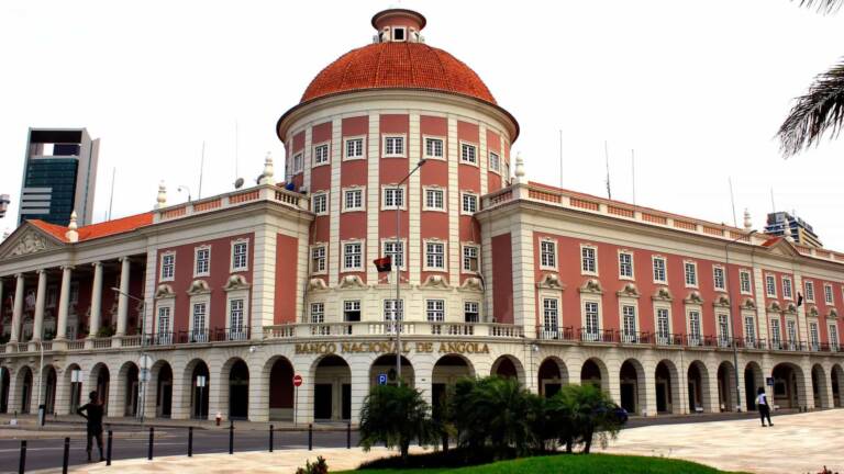 Supervisores alertam para acto fraudulento de plataformas