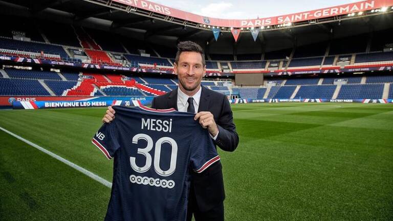 PSG apresenta hoje o craque Lionel Messi