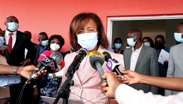 governadora_de_luanda_88280107616004849fba2