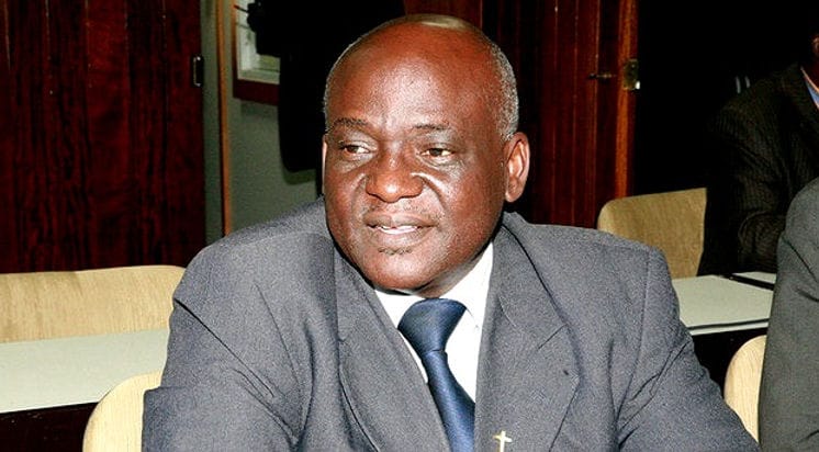 Reverendo Luís Nguimbi acusado de extorsão e corrupção