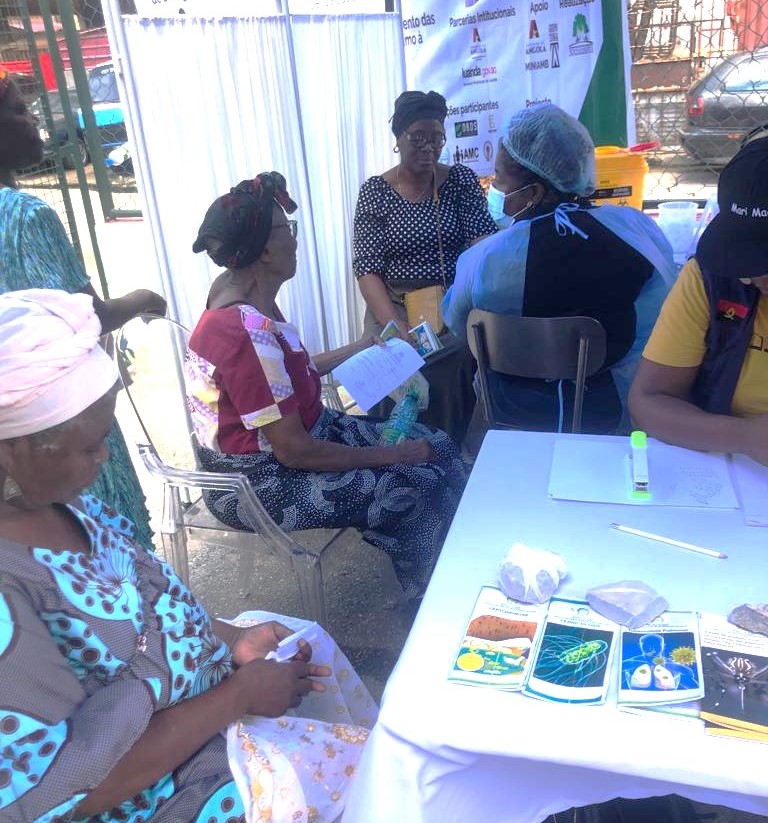 INIS realiza 50 testes médicos na feira da saúde e do bem-estar físico e mental