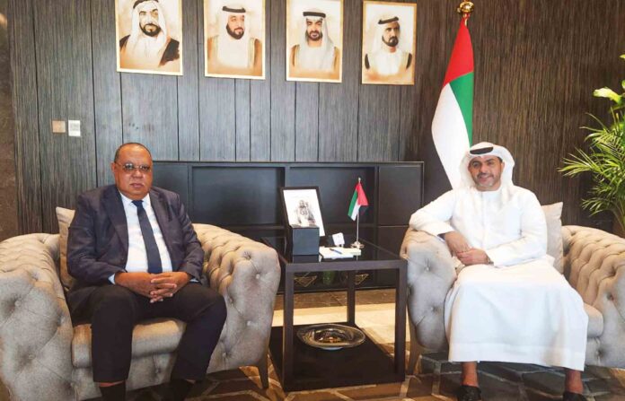 Hélder Pitta Gróz e Abdullah bin Sultan Al Nuaimi