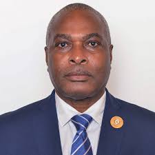 Abel Chivukuvuku anuncia candidatura à Presidência do PRA-JA Servir Angola