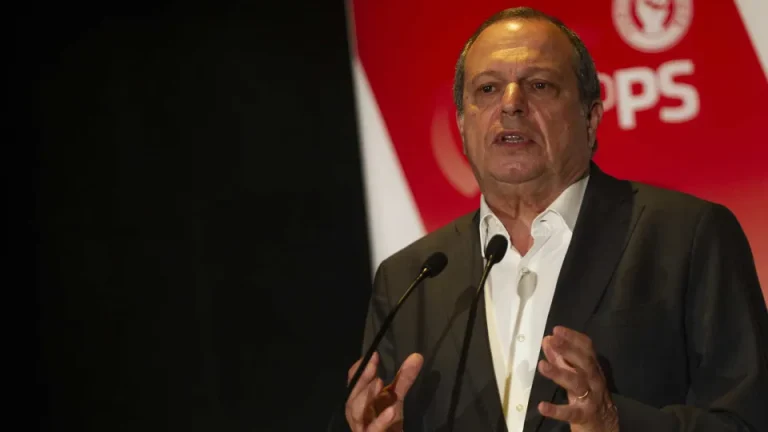 César diz que Montenegro tem Síndrome de Estocolmo e voltará para o Chega