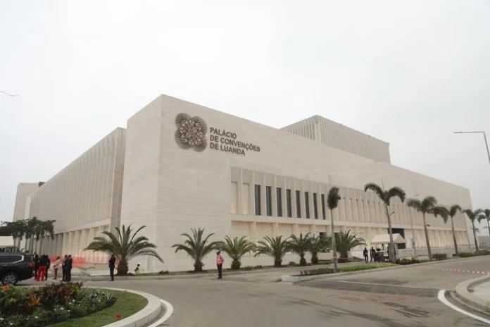 PALACIO DAS CONVENÇÕES DE LUANDA