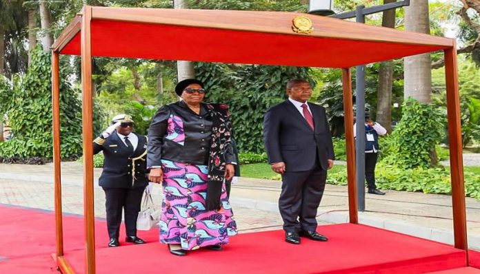 ANGOLA E NAMIBIA